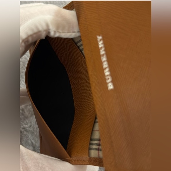 Burberry Tan Leather Card Holder - Picture 6 of 9